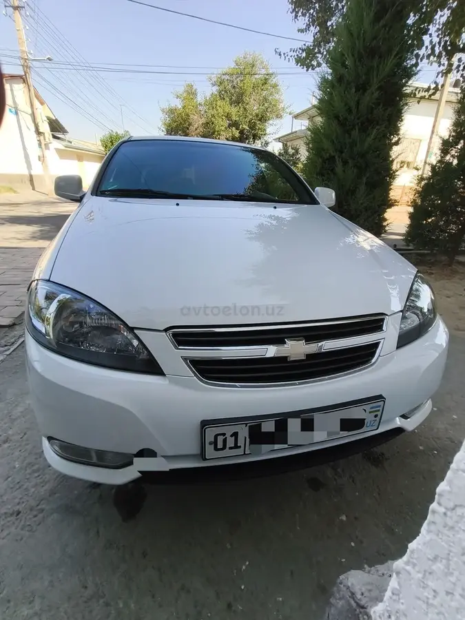 Chevrolet Gentra,  3 позиция