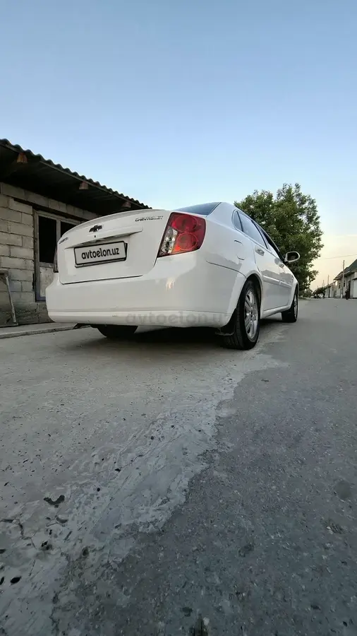 Chevrolet Lacetti,  2 позиция