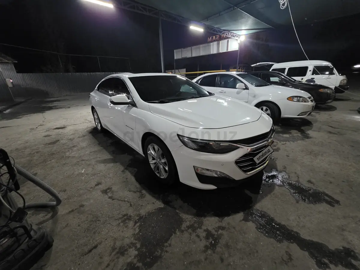 Chevrolet Malibu 2
