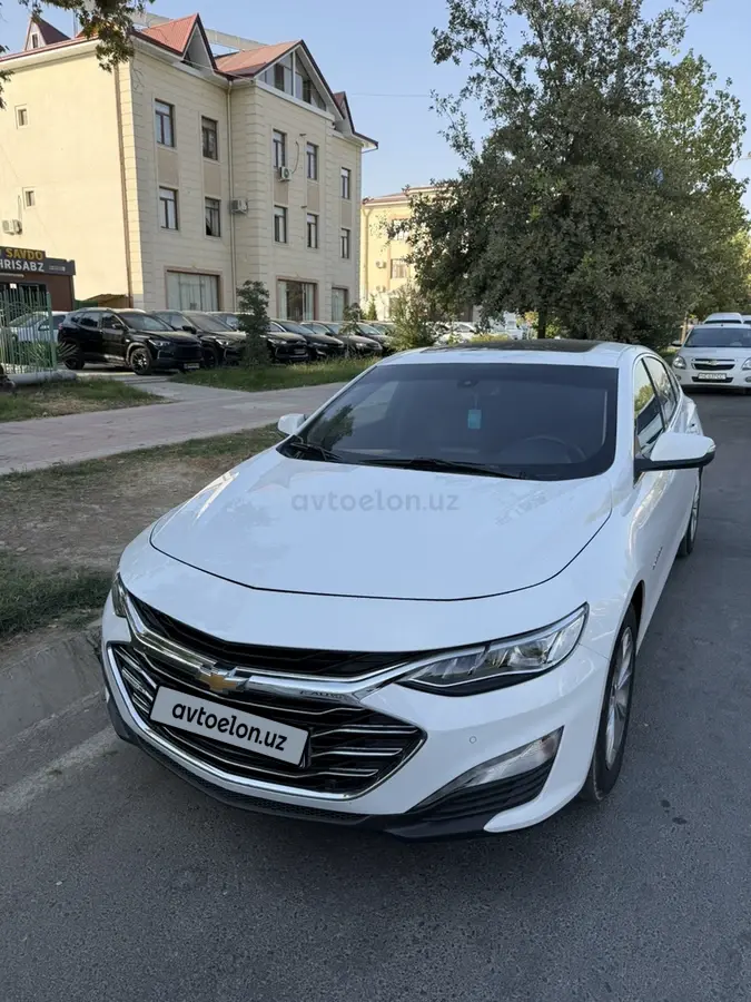 Chevrolet Malibu 2
