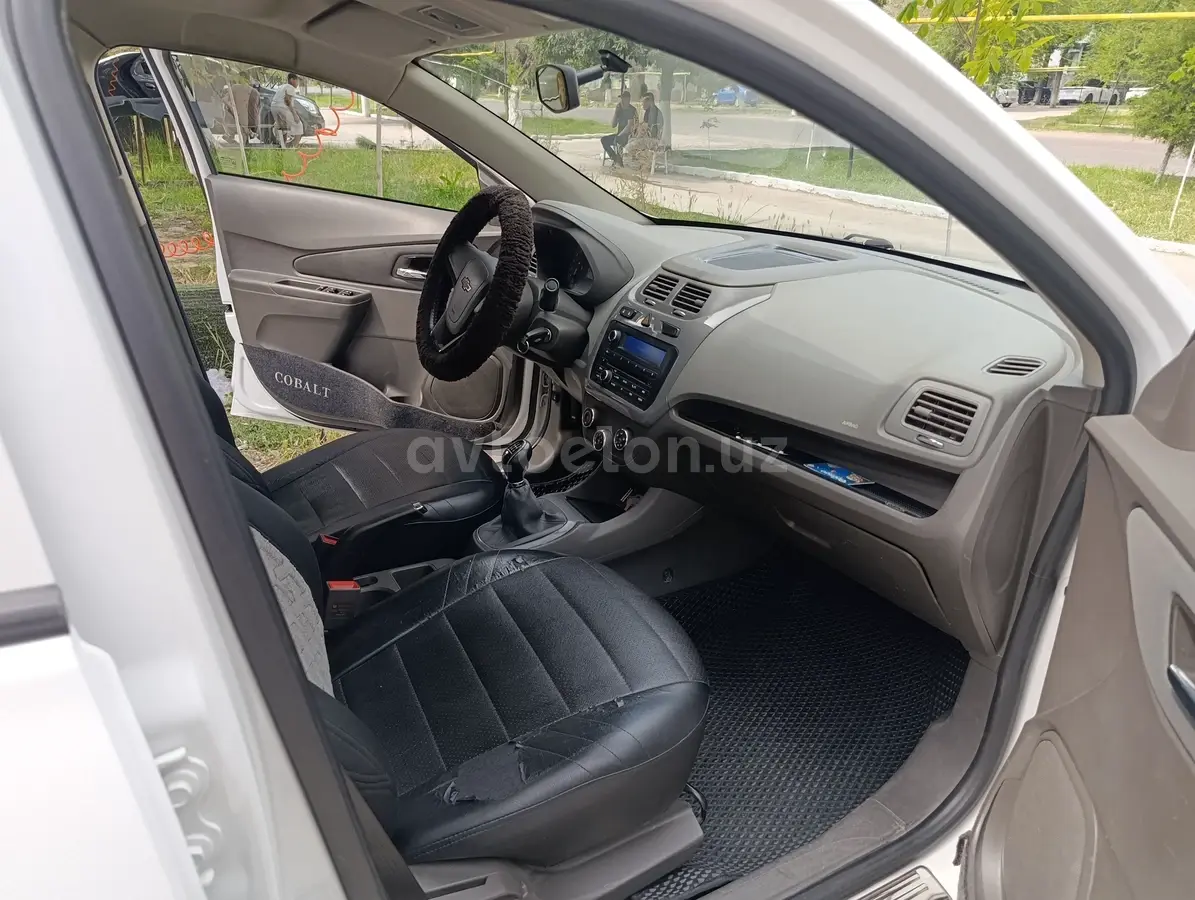 Chevrolet Cobalt,  2 позиция