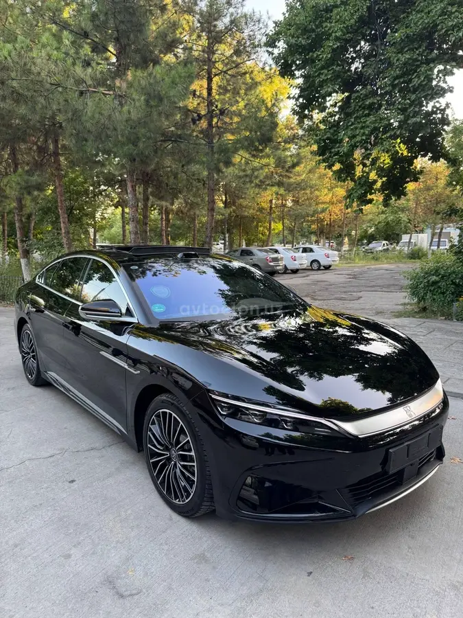BYD Han EV