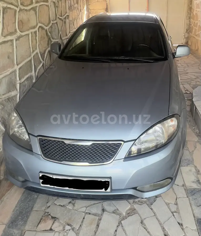 Chevrolet Gentra,  2 позиция