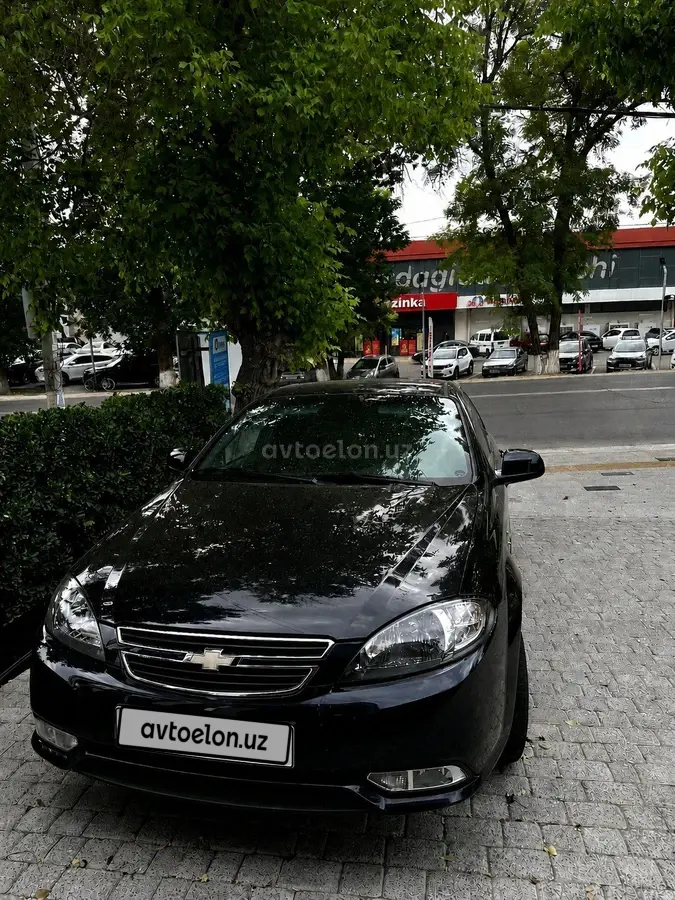 Chevrolet Gentra,  3 позиция