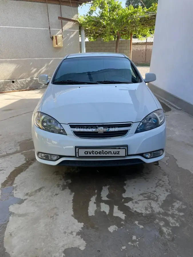Chevrolet Gentra,  2 позиция