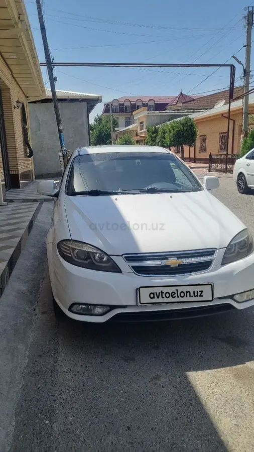 Chevrolet Gentra,  3 позиция