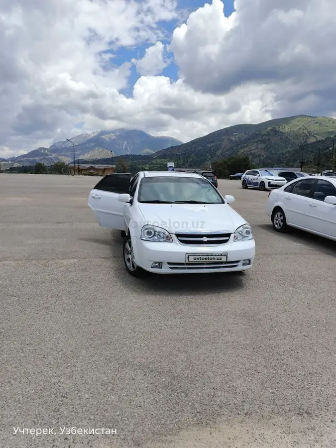 Chevrolet Lacetti,  3 позиция
