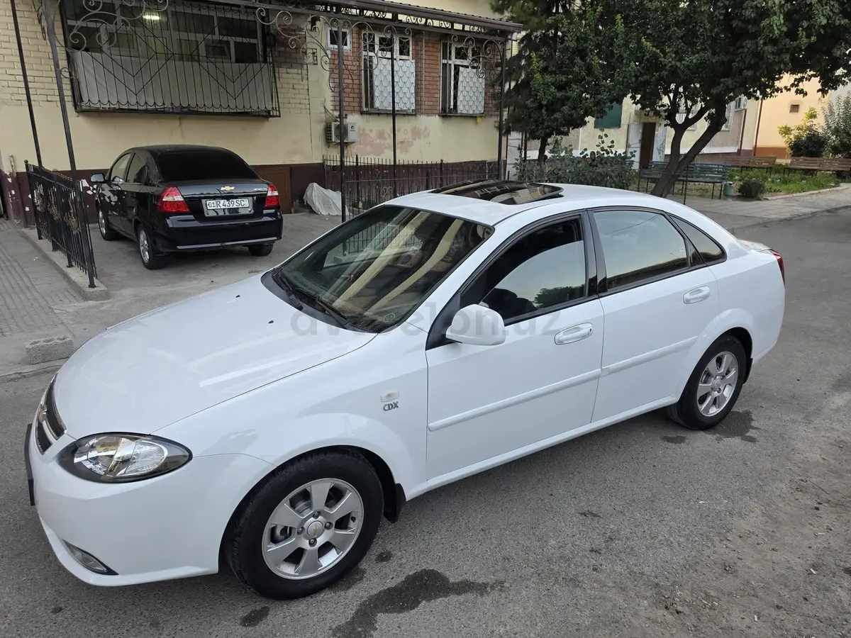 Chevrolet Gentra,  3 позиция