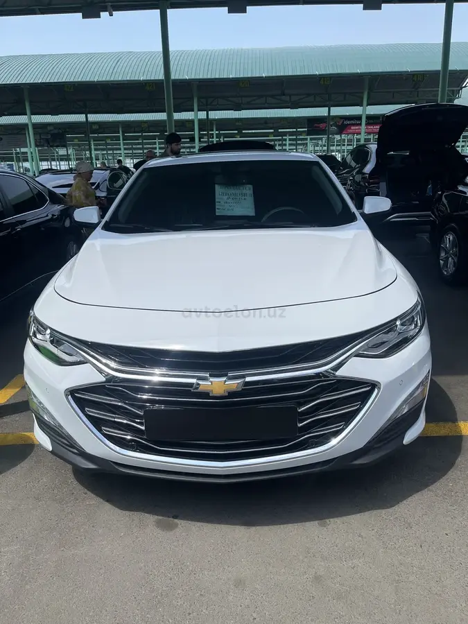 Chevrolet Malibu 2