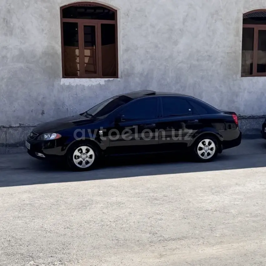 Chevrolet Gentra,  3 позиция