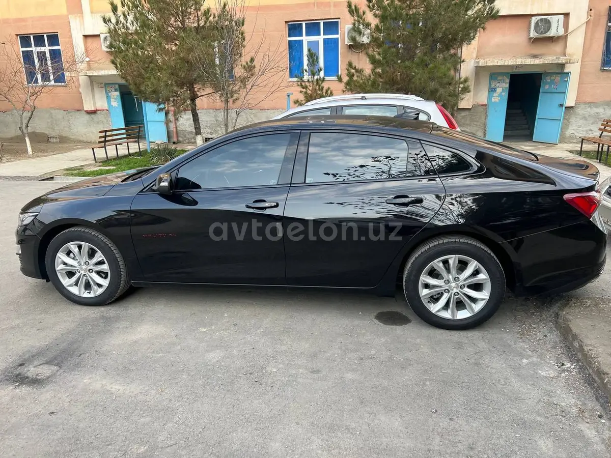 Chevrolet Malibu 2