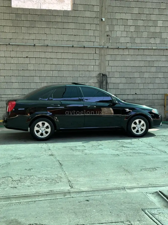 Chevrolet Gentra,  3 позиция