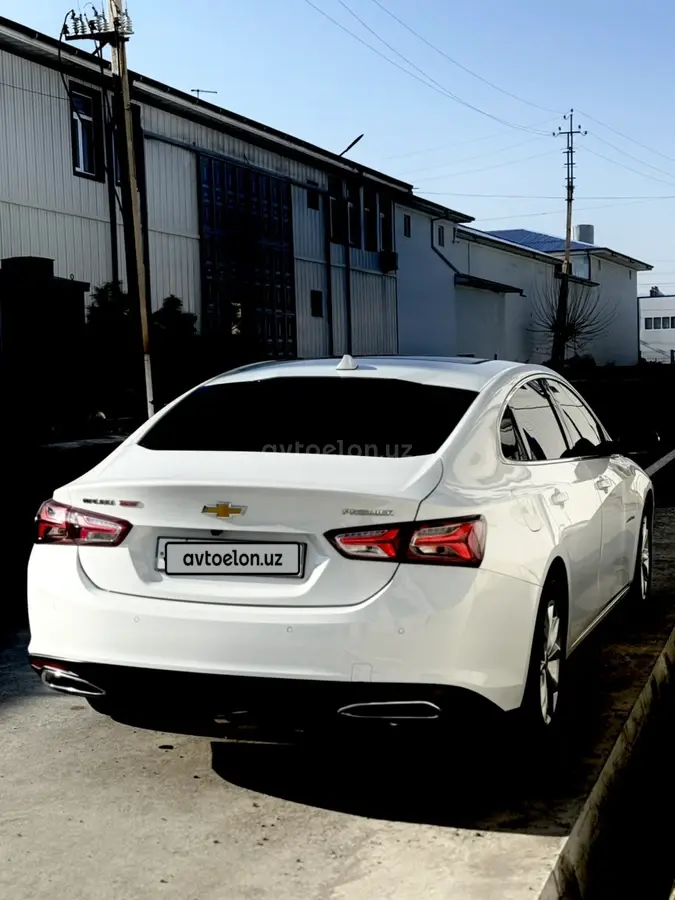 Chevrolet Malibu 2