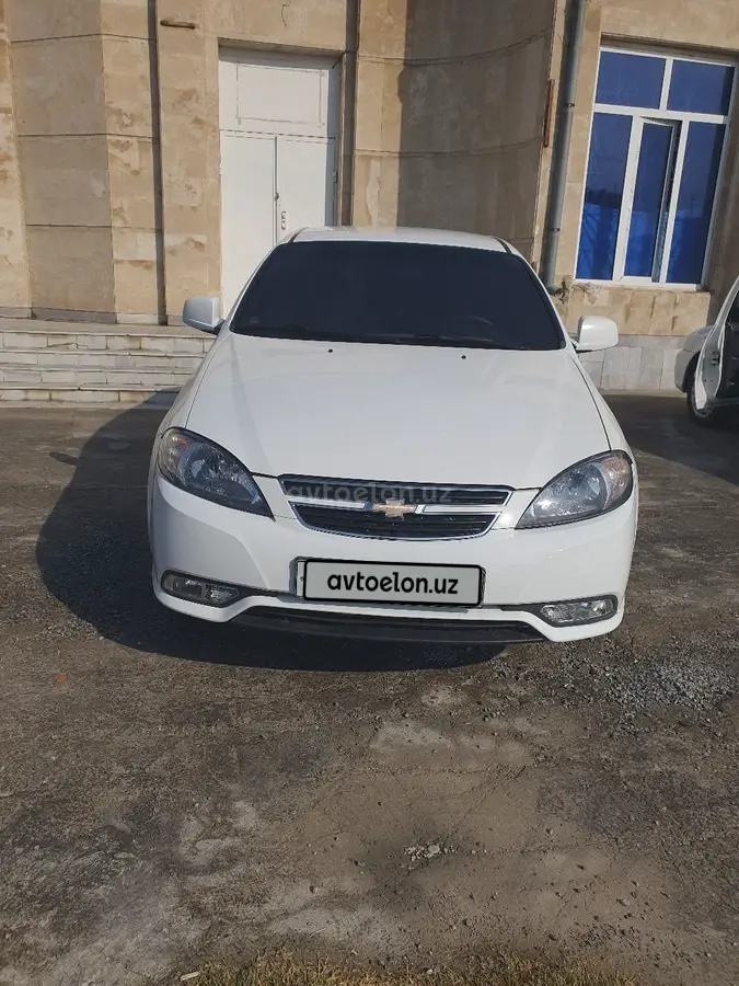 Chevrolet Gentra,  2 позиция