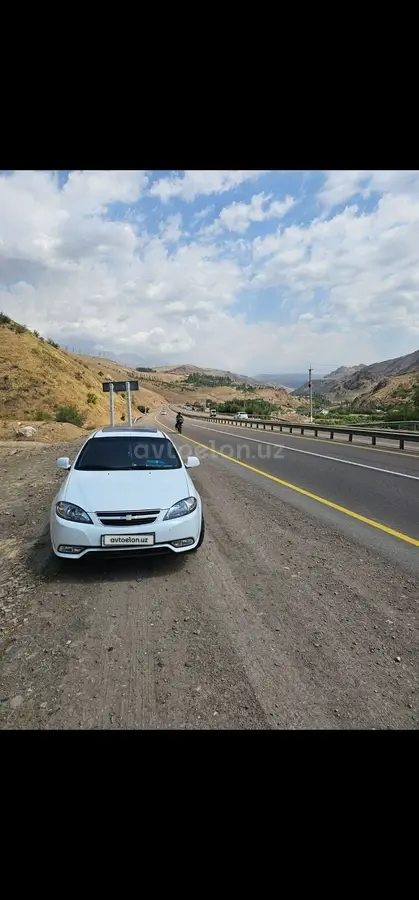 Chevrolet Gentra,  3 позиция