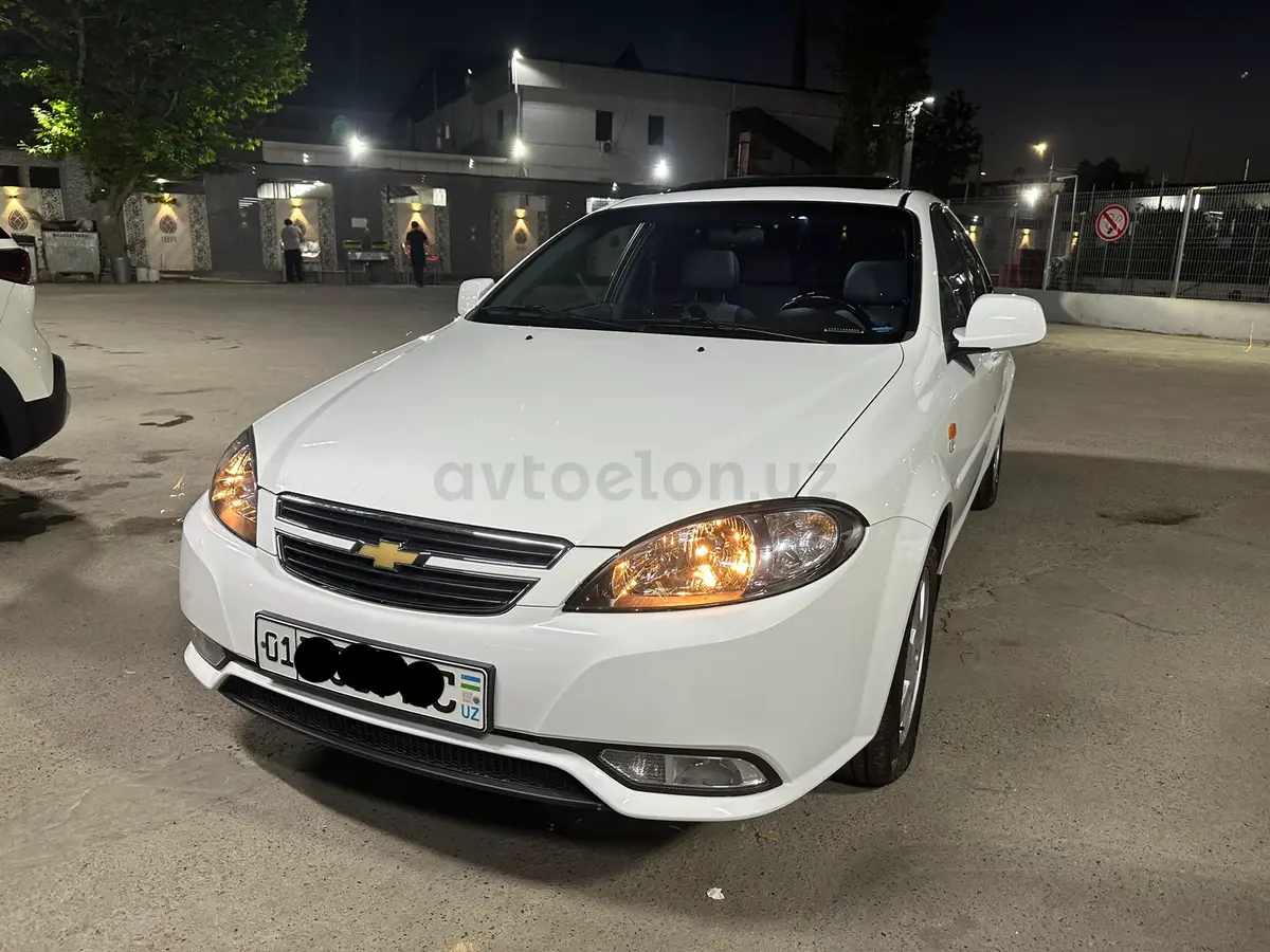 Chevrolet Gentra,  3 позиция