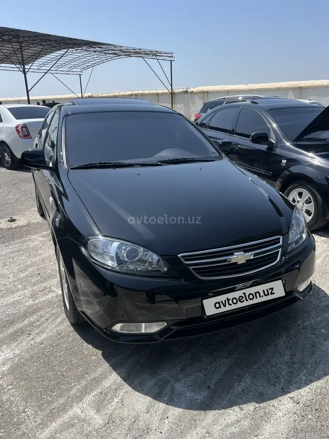 Chevrolet Gentra,  3 позиция