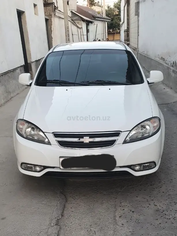 Chevrolet Gentra,  2 позиция