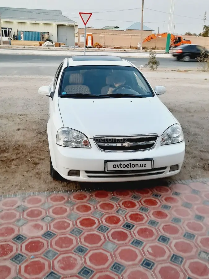Chevrolet Lacetti,  3 позиция