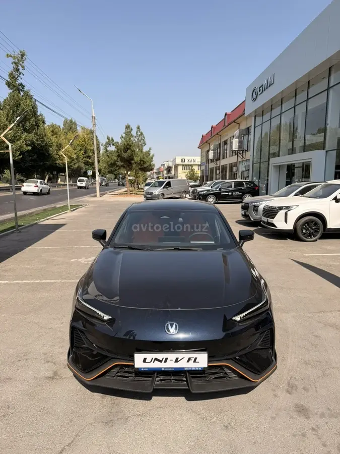 Changan UNI-V