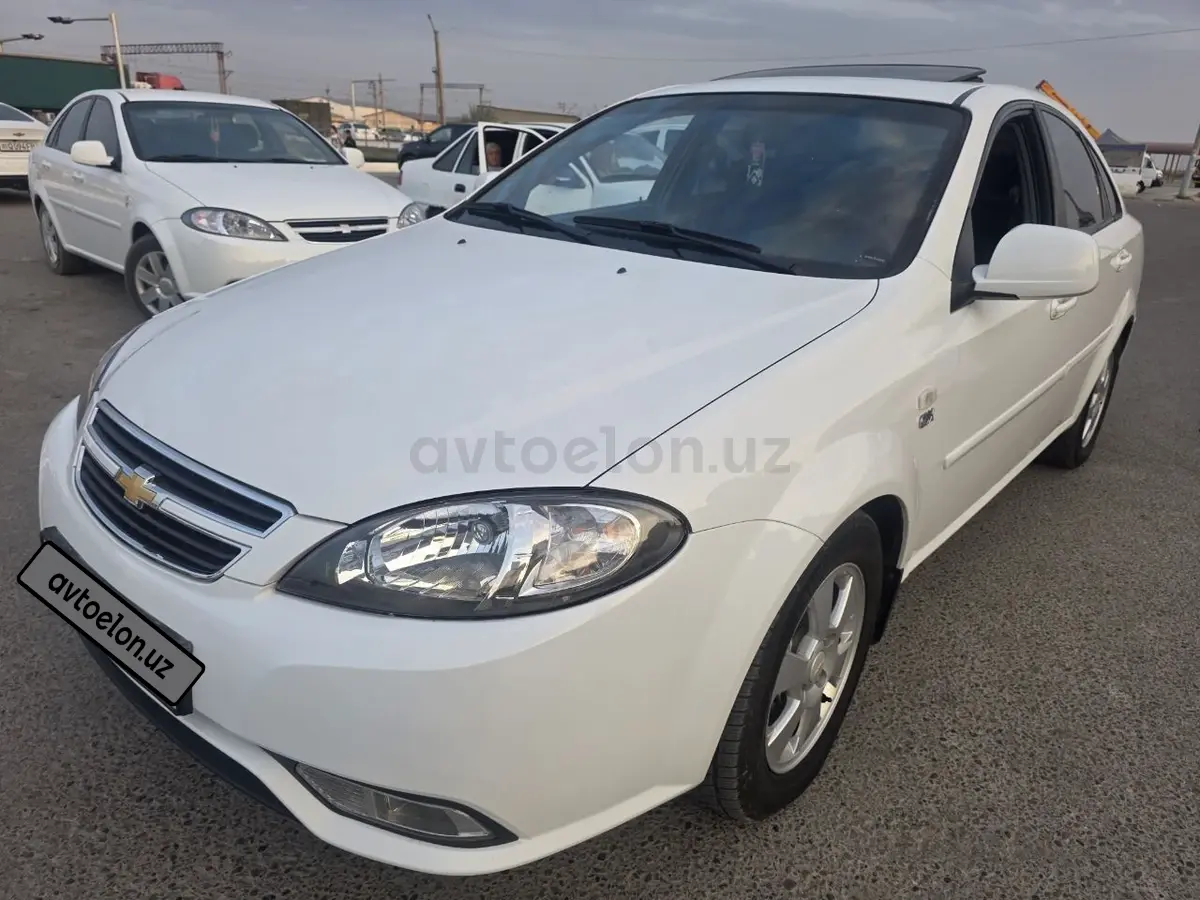 Chevrolet Gentra,  3 позиция