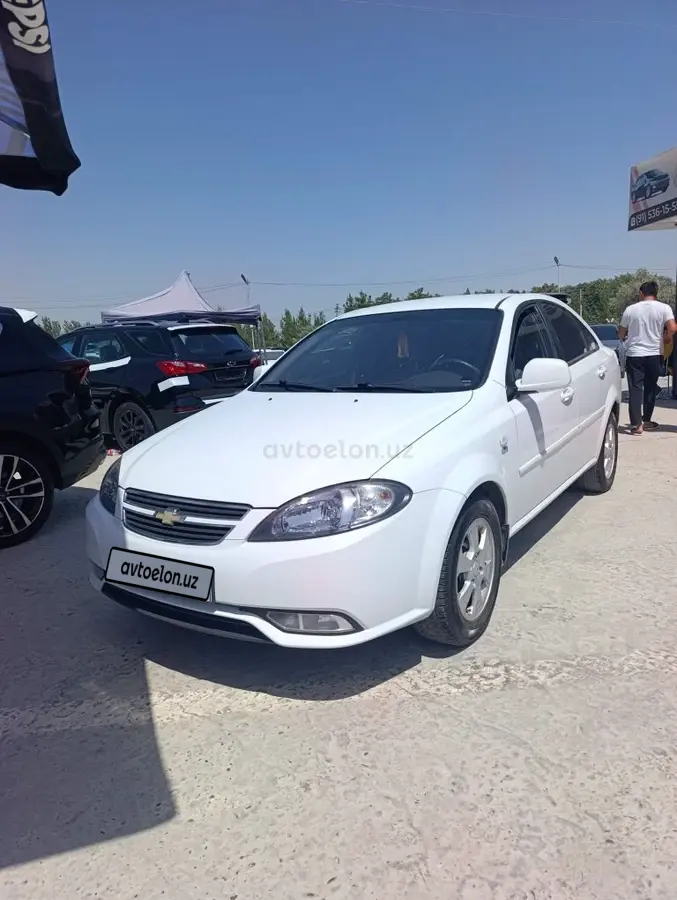 Chevrolet Gentra,  2 позиция