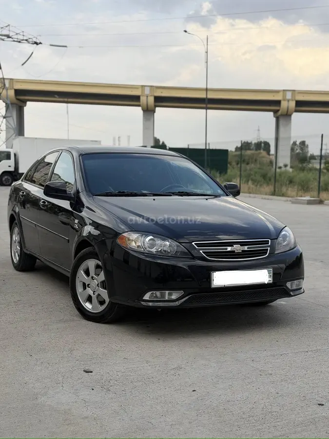 Chevrolet Gentra,  3 позиция