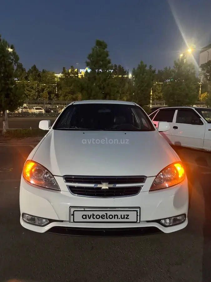 Chevrolet Gentra,  3 позиция
