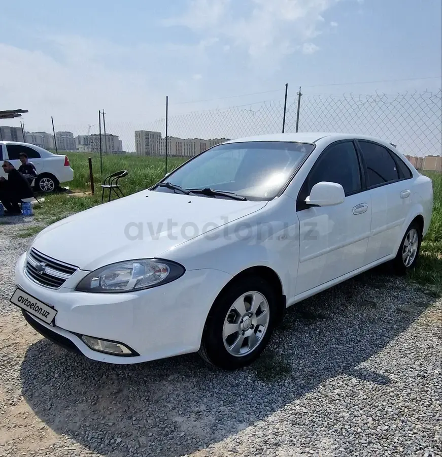 Chevrolet Gentra,  2 позиция