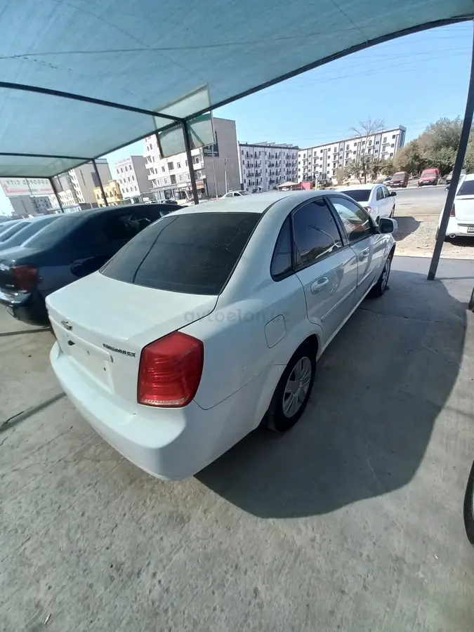 Chevrolet Gentra,  1 позиция