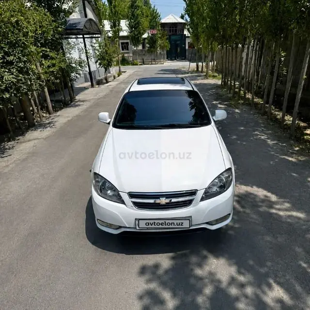 Chevrolet Lacetti,  3 позиция