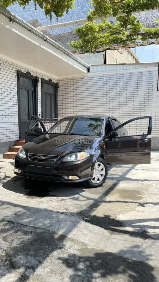 Chevrolet Gentra,  2 позиция