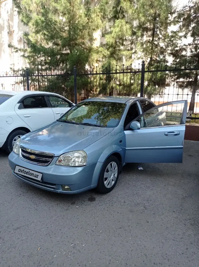 Chevrolet Lacetti,  2 позиция