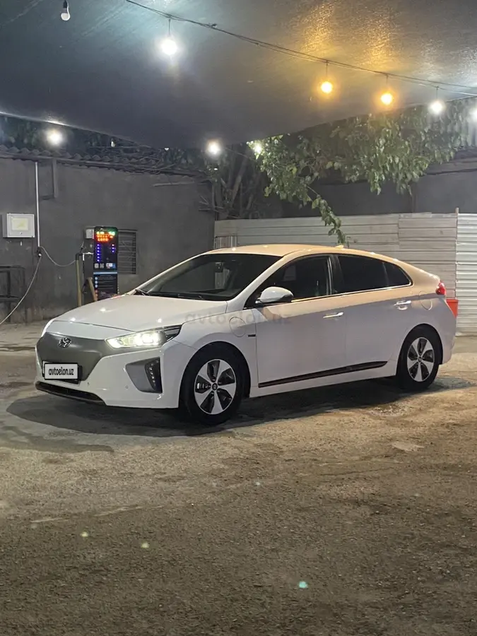 Hyundai Ioniq