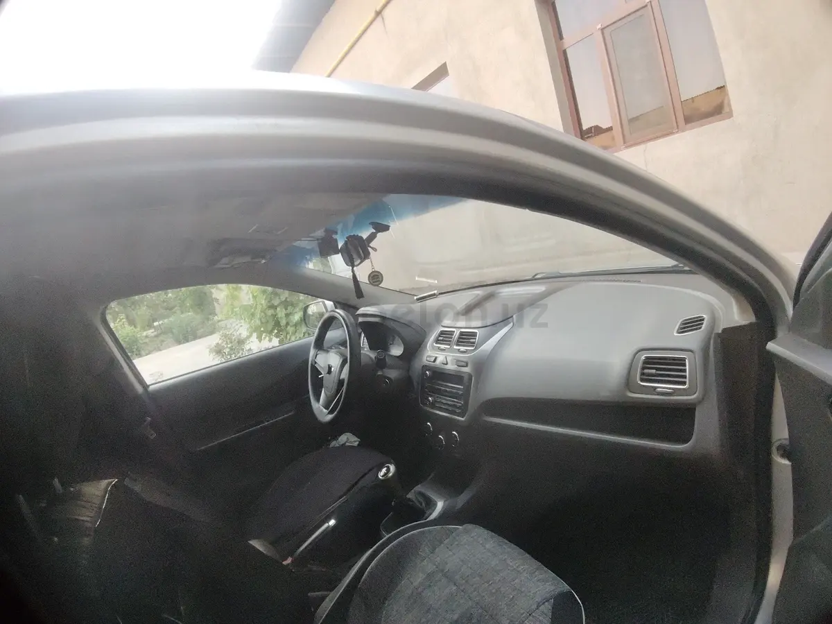 Chevrolet Cobalt,  3 позиция