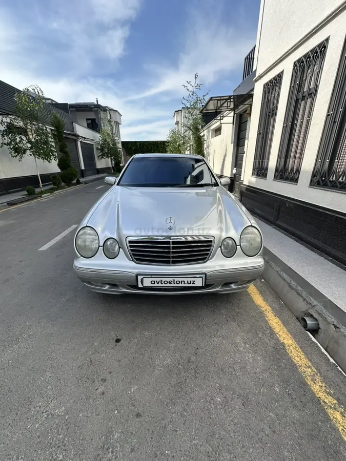 Mercedes-Benz E 280