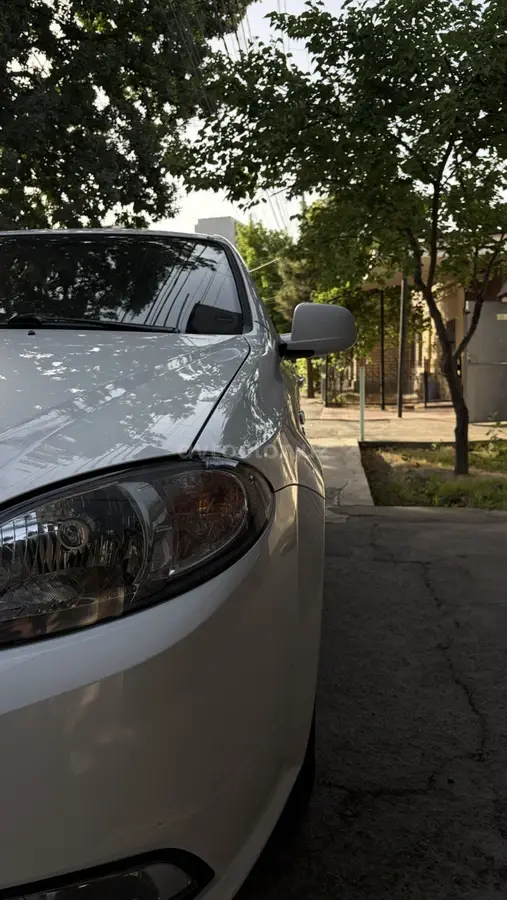Chevrolet Gentra,  3 позиция