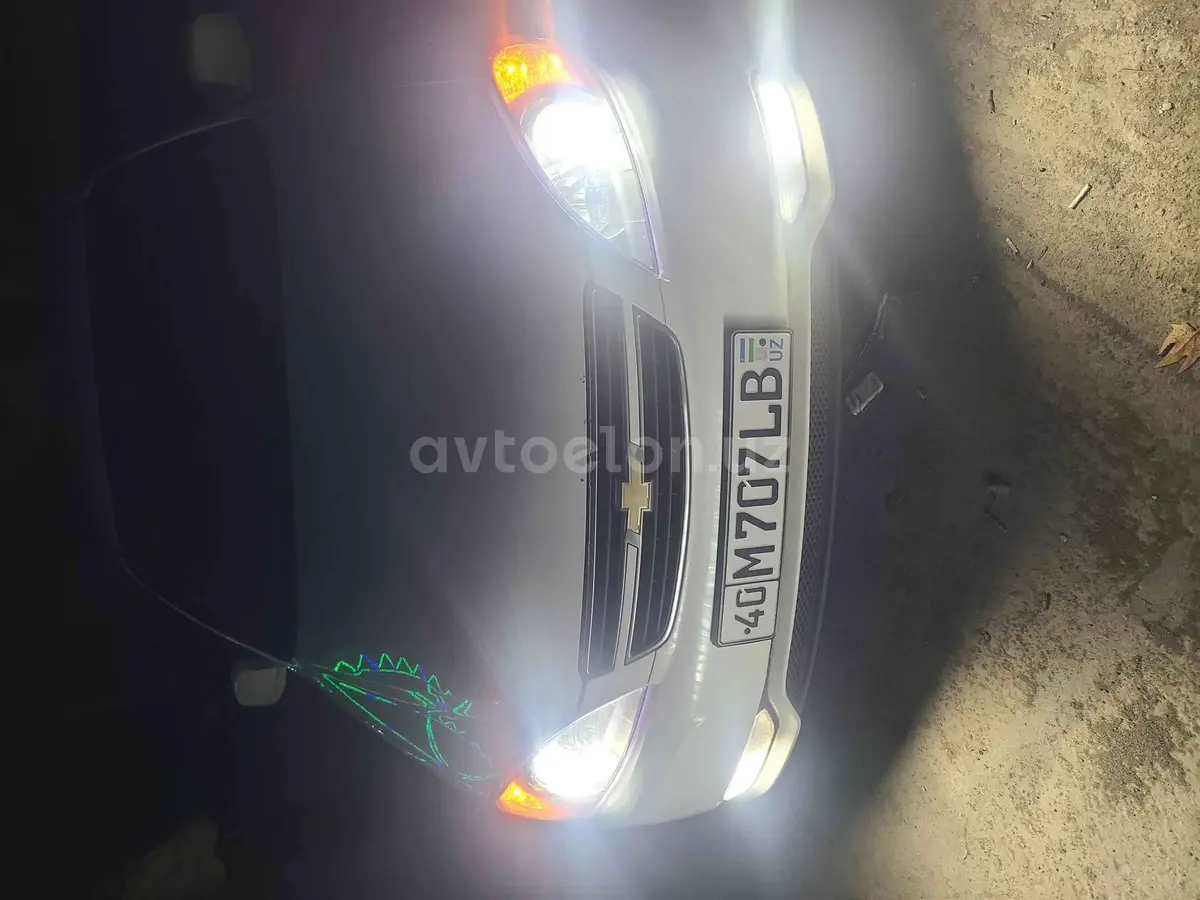 Chevrolet Gentra,  3 позиция