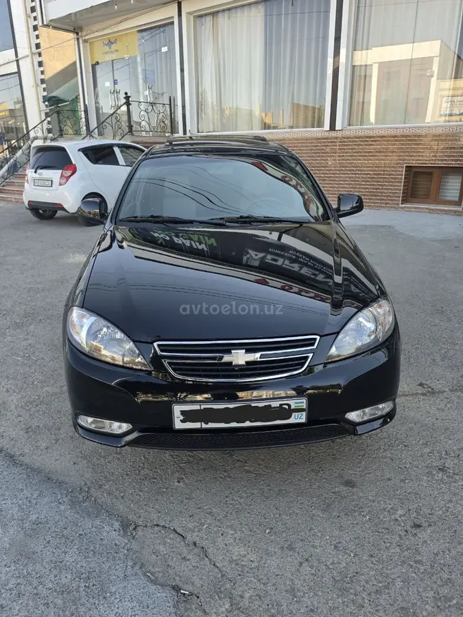 Chevrolet Gentra,  3 позиция