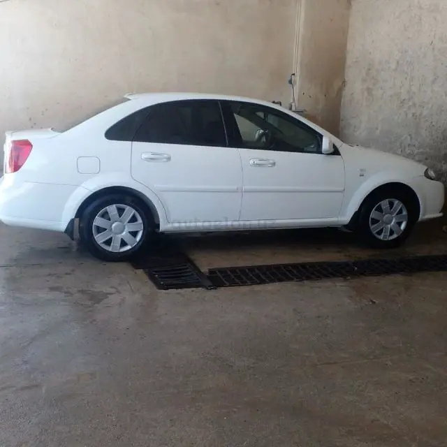 Chevrolet Gentra,  2 позиция