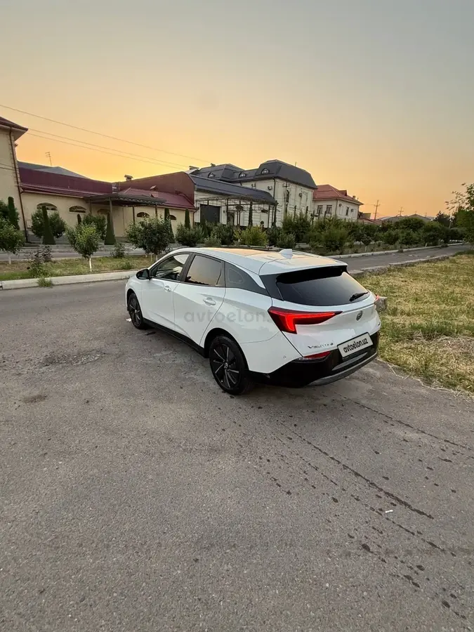 Buick Velite 6