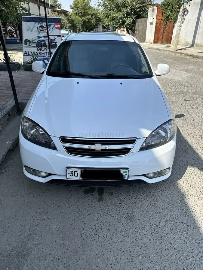 Chevrolet Gentra,  3 позиция