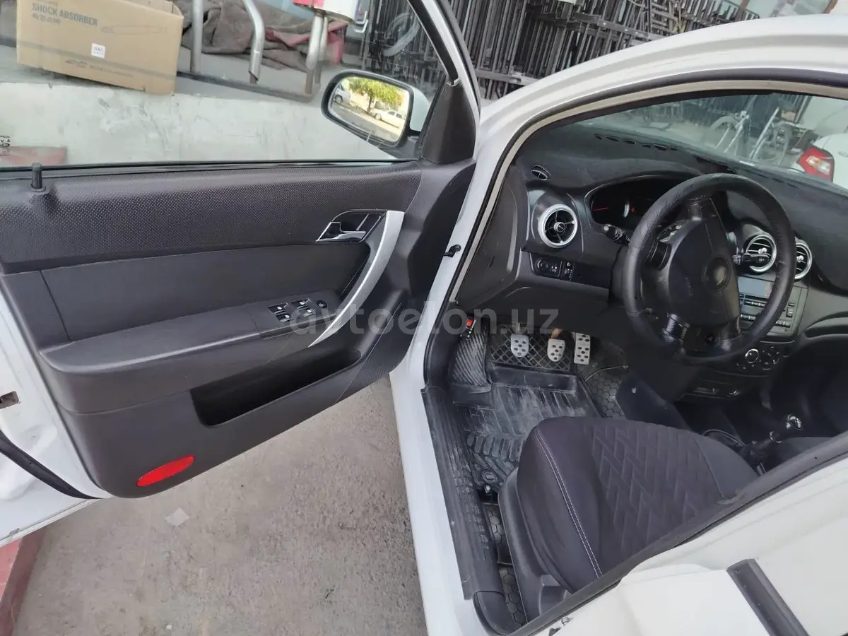 Chevrolet Nexia 3,  2 позиция