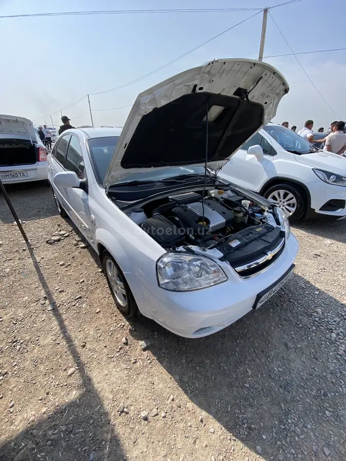 Chevrolet Lacetti,  2 позиция