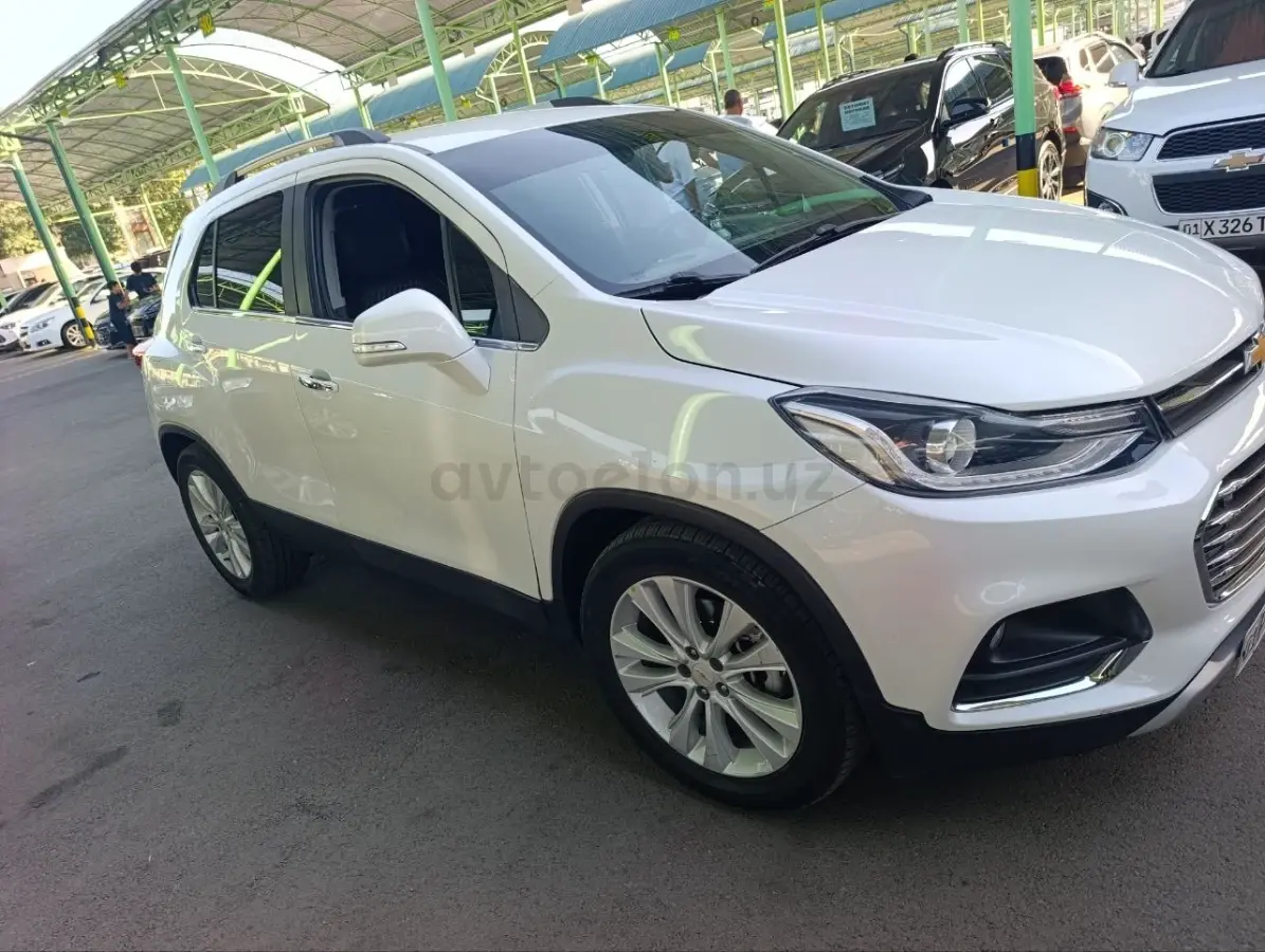 Chevrolet Tracker,  3 позиция