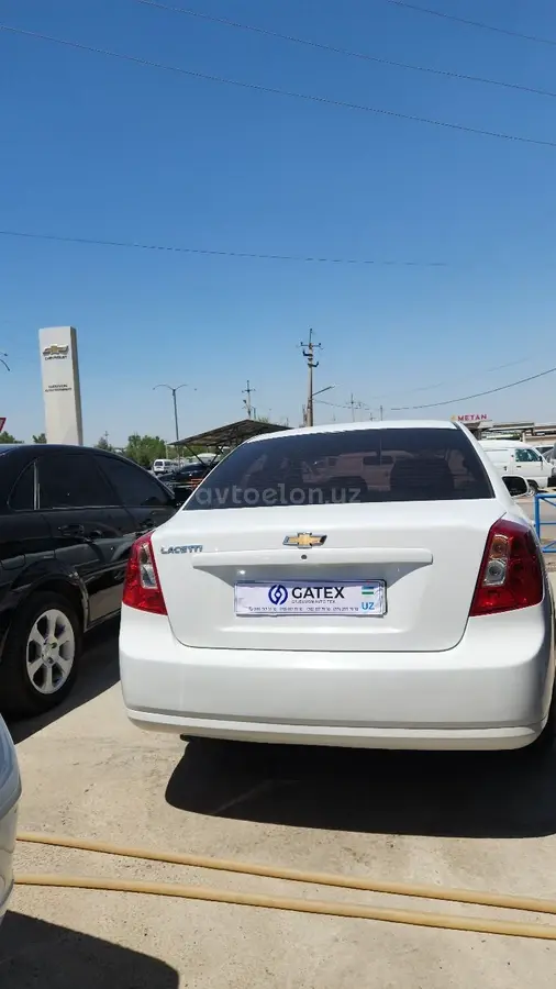 Chevrolet Gentra,  3 позиция