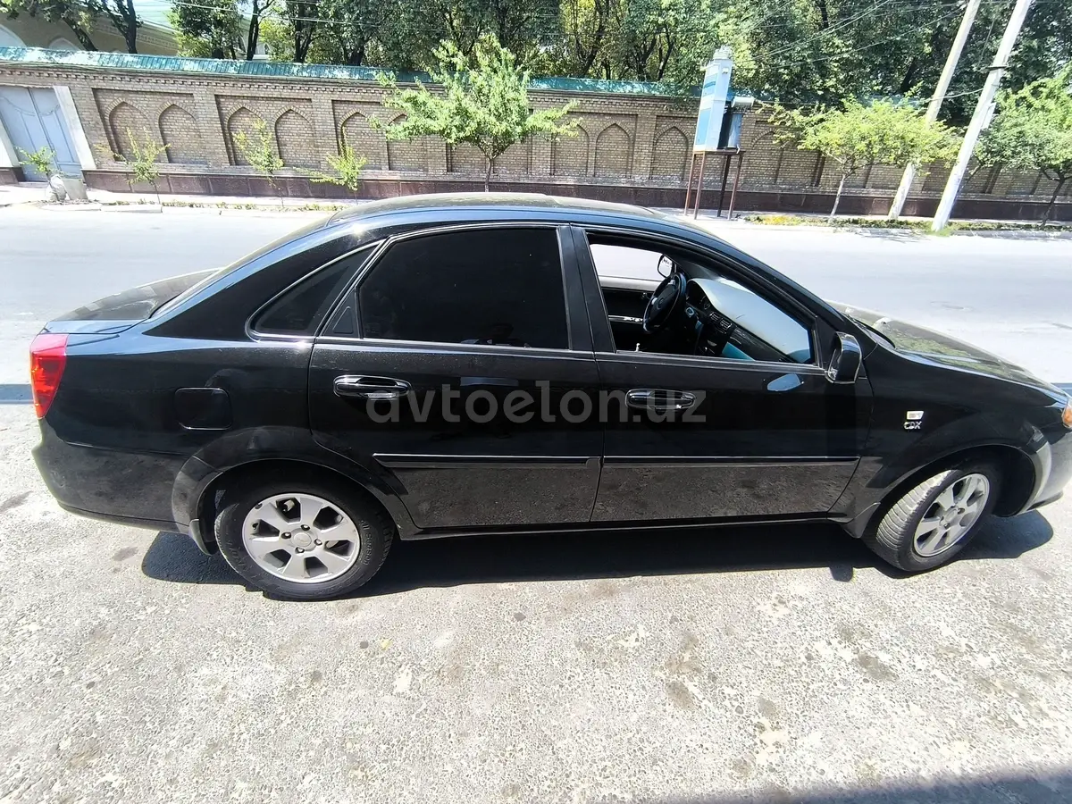 Chevrolet Gentra,  2 позиция