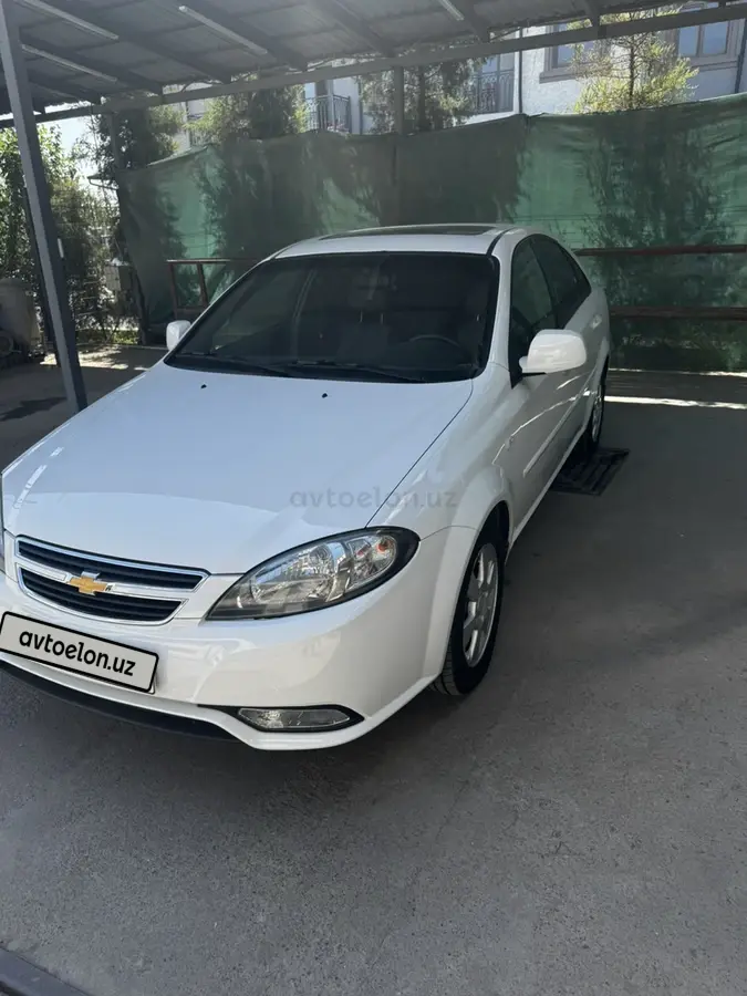 Chevrolet Gentra,  3 позиция