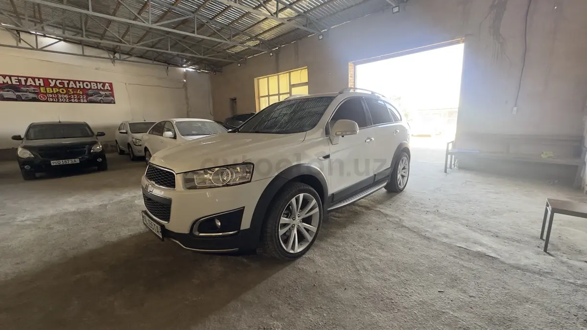 Chevrolet Captiva,  3 позиция