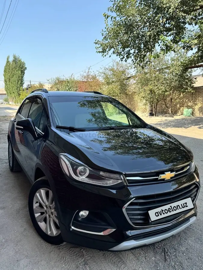 Chevrolet Tracker,  1 позиция